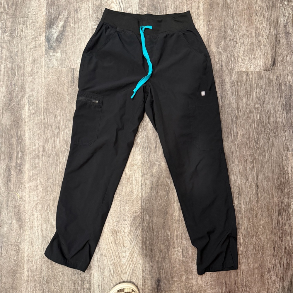 Figs FREEx lined Yola skinny scrub pants